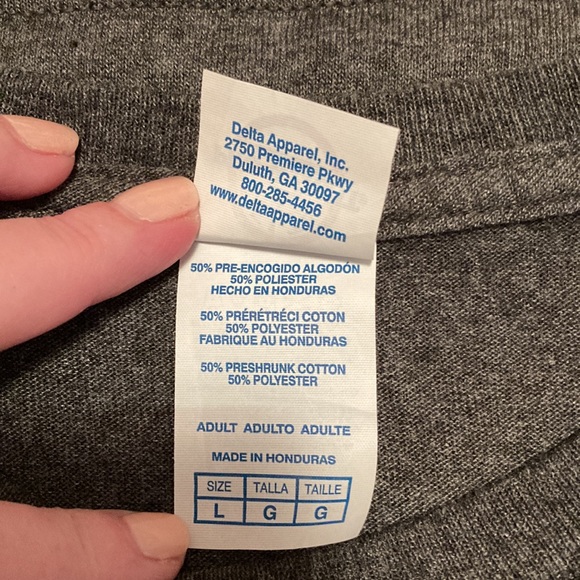 NWOT - Men's Charcoal Gray Round Neck Short Sleeve Las Vegas Souvenir Tee - Sz L - Picture 7 of 7